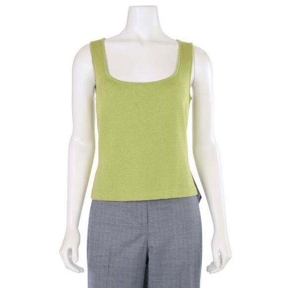 St. John Tops - St John Santana Knit Top Scoop Neck size L Light Green
